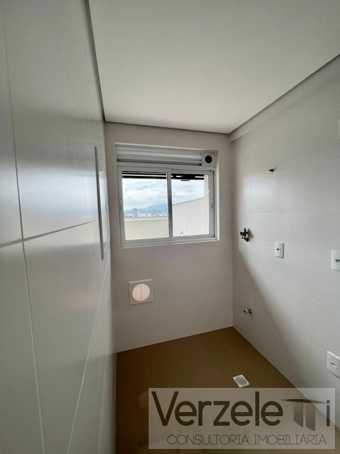 Apartamento à venda com 3 quartos, 179m² - Foto 34