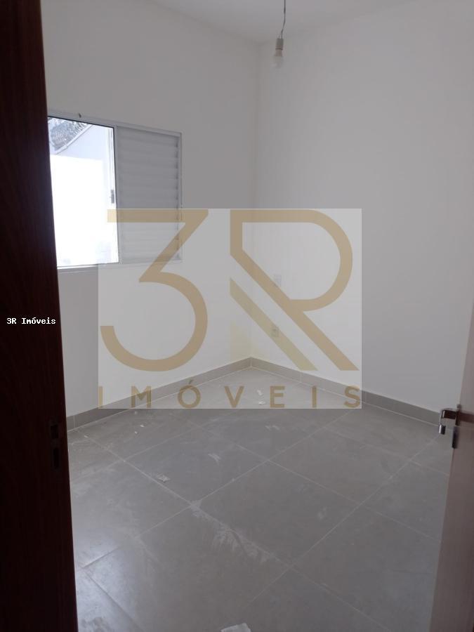 Casa à venda com 3 quartos, 70m² - Foto 15