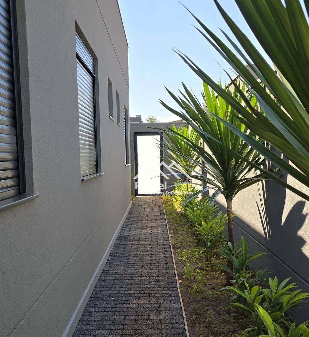 Casa de Condomínio à venda com 4 quartos, 281m² - Foto 30