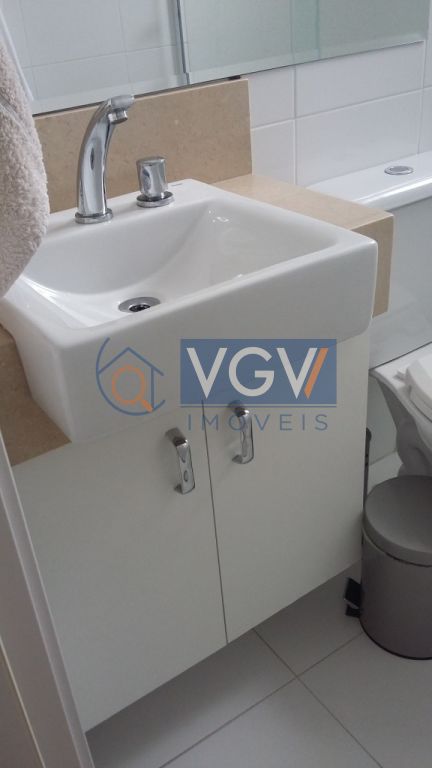 Apartamento à venda com 2 quartos, 65m² - Foto 9