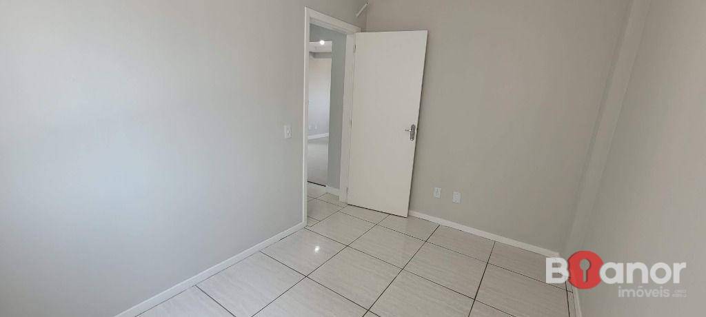 Apartamento à venda com 2 quartos, 67m² - Foto 13