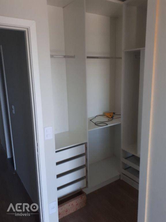 Apartamento para alugar com 3 quartos, 98m² - Foto 10