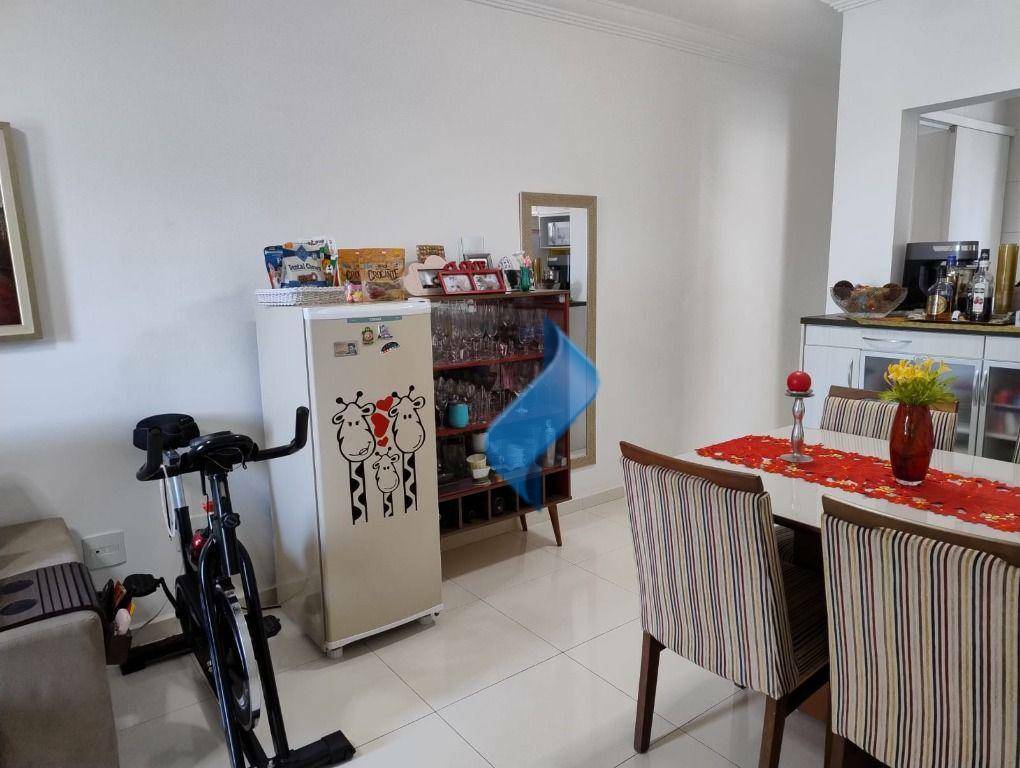 Apartamento à venda com 2 quartos, 64m² - Foto 33