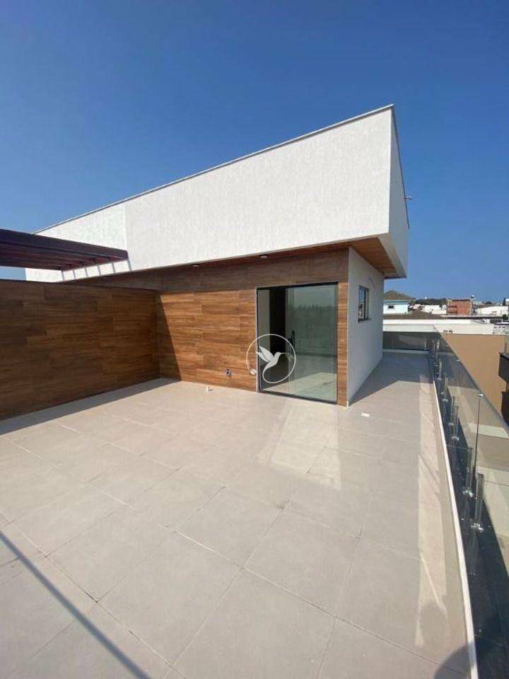 Casa à venda com 3 quartos, 210m² - Foto 4