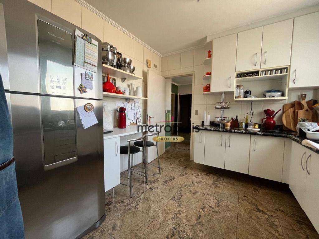 Apartamento à venda com 4 quartos, 230m² - Foto 20