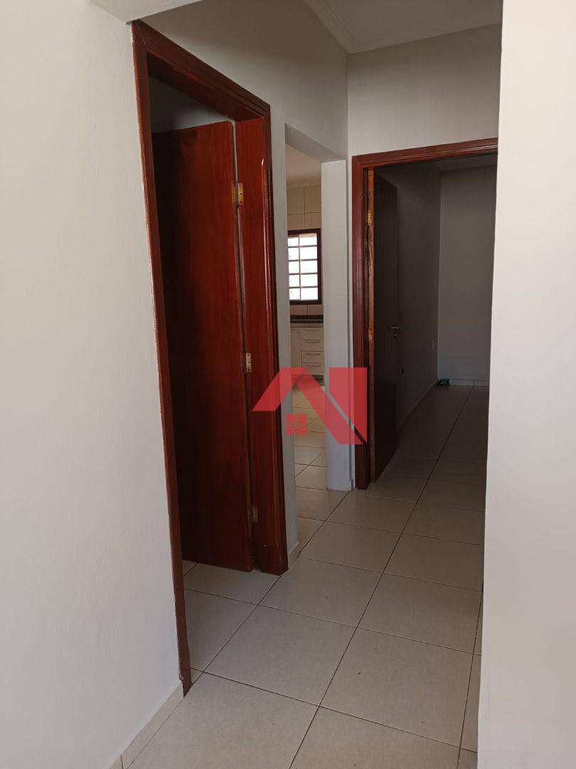 Casa à venda com 2 quartos, 80m² - Foto 11