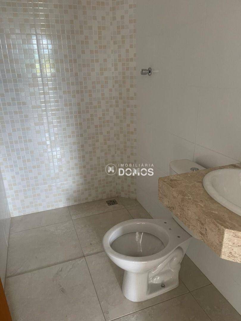 Apartamento à venda com 2 quartos, 67m² - Foto 2