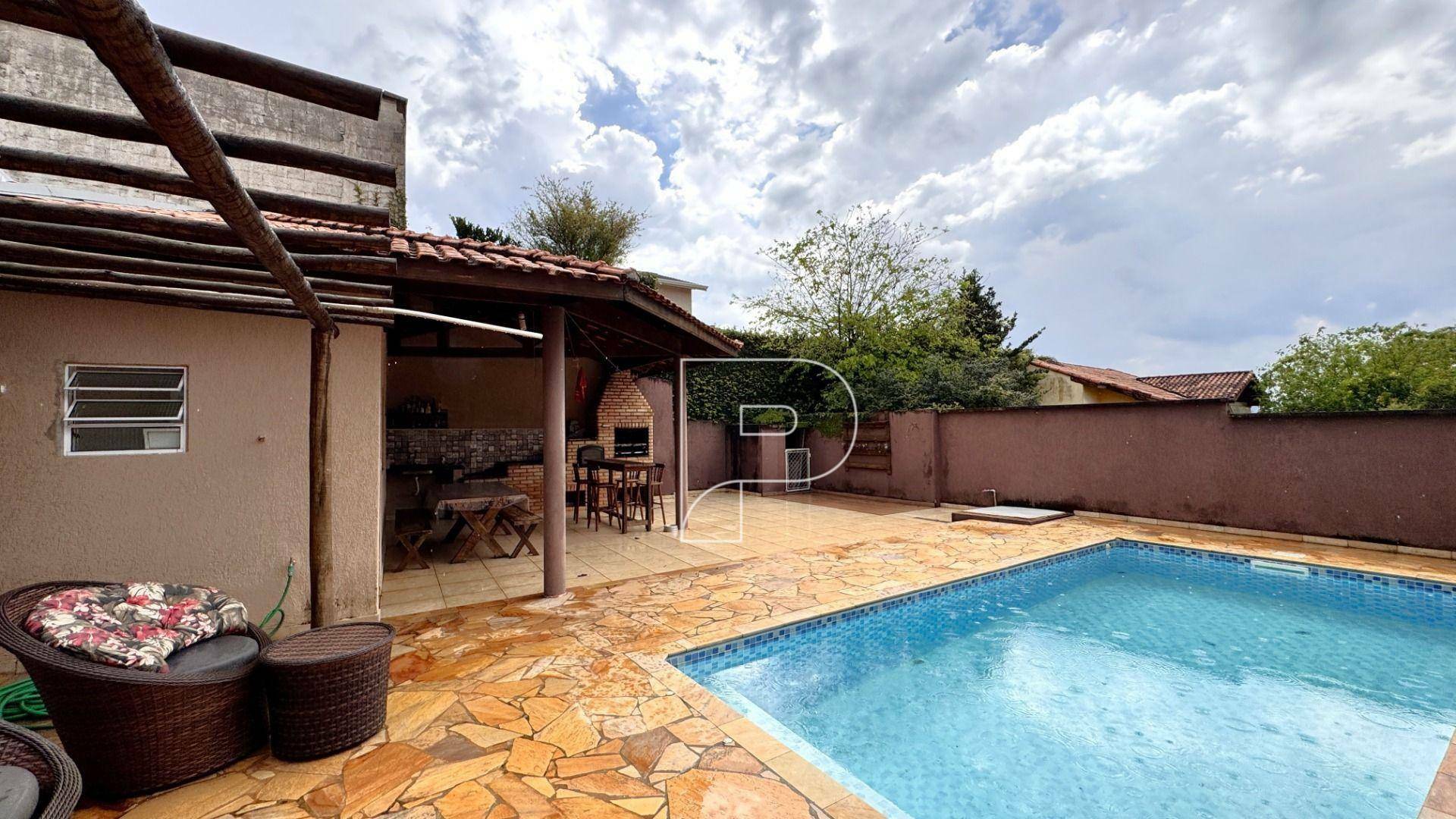 Casa de Condomínio à venda e aluguel com 3 quartos, 178m² - Foto 2