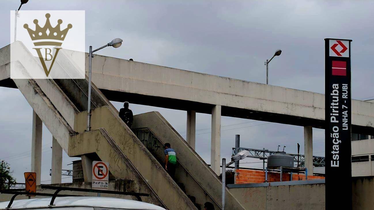 Sobrado à venda com 3 quartos, 200m² - Foto 9