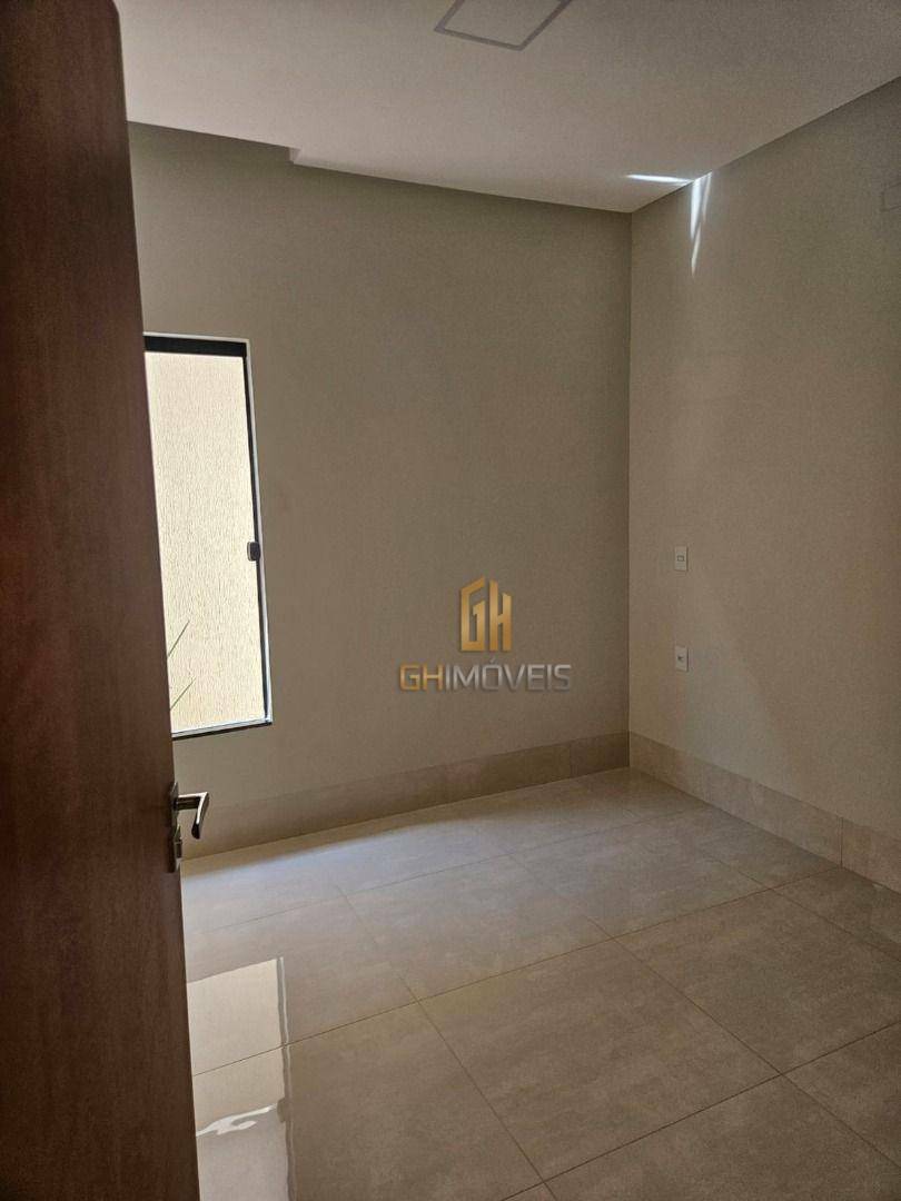 Casa à venda com 3 quartos, 138m² - Foto 4