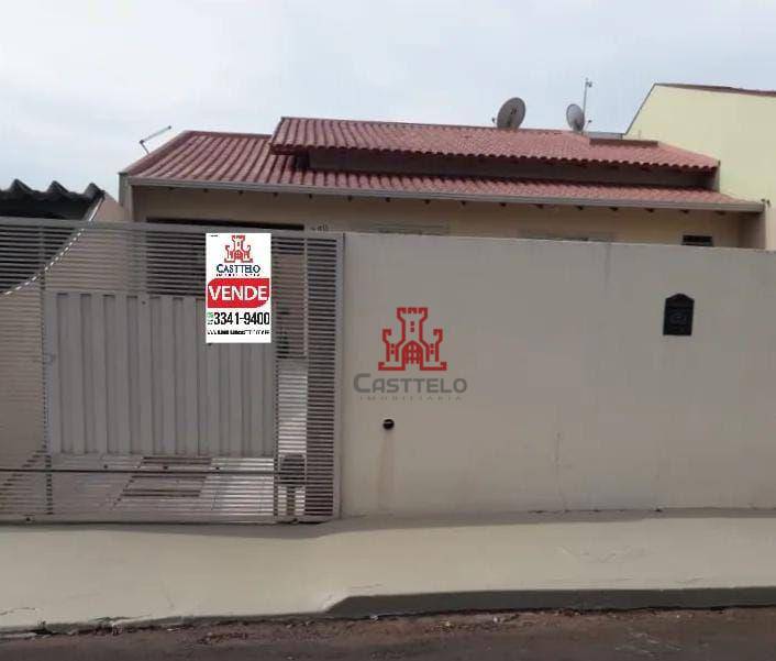 Casa à venda com 4 quartos, 190m² - Foto 1