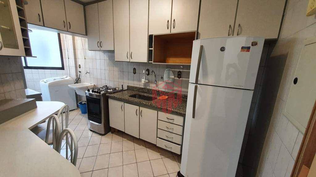 Apartamento à venda com 2 quartos, 62m² - Foto 13