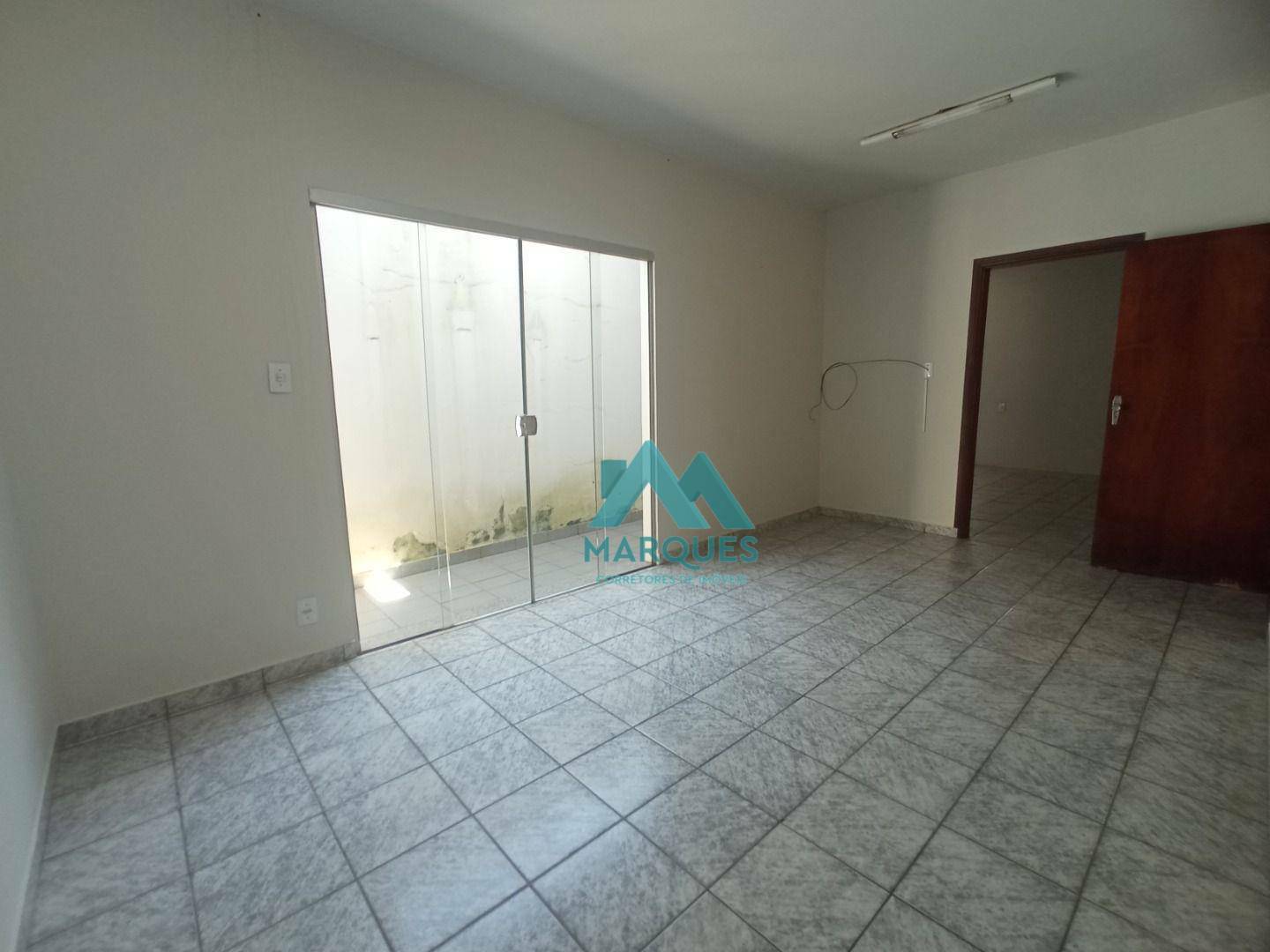 Casa à venda com 4 quartos, 173m² - Foto 6