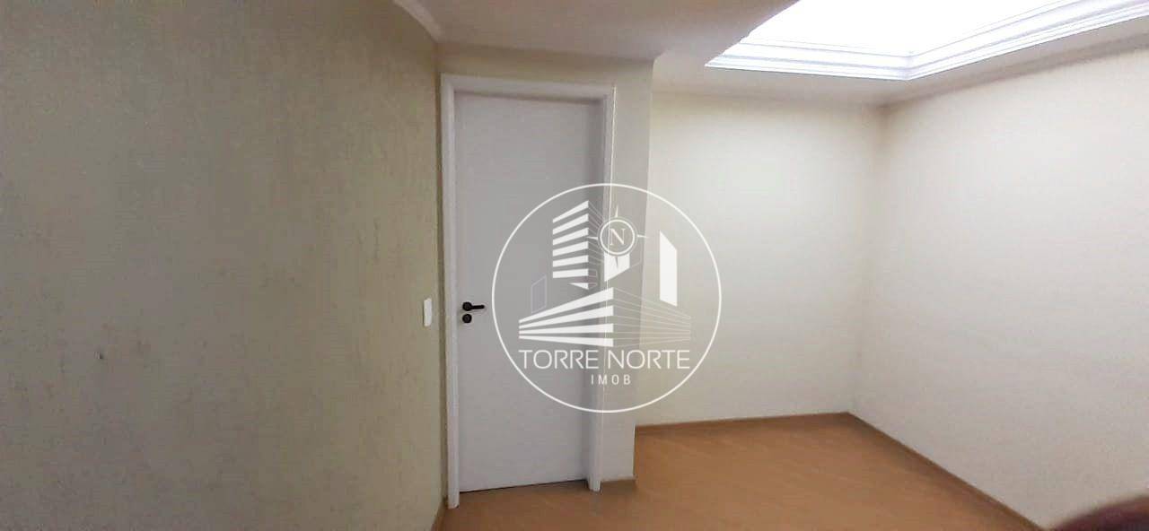 Apartamento à venda com 2 quartos, 75m² - Foto 2