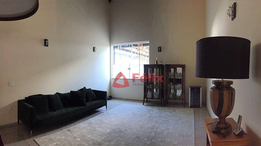 Sobrado à venda com 4 quartos, 310m² - Foto 2