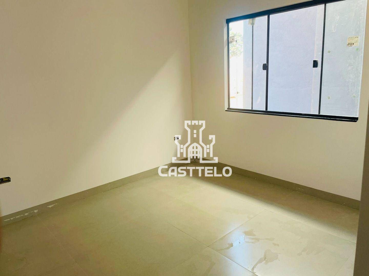 Casa à venda com 3 quartos, 83m² - Foto 4