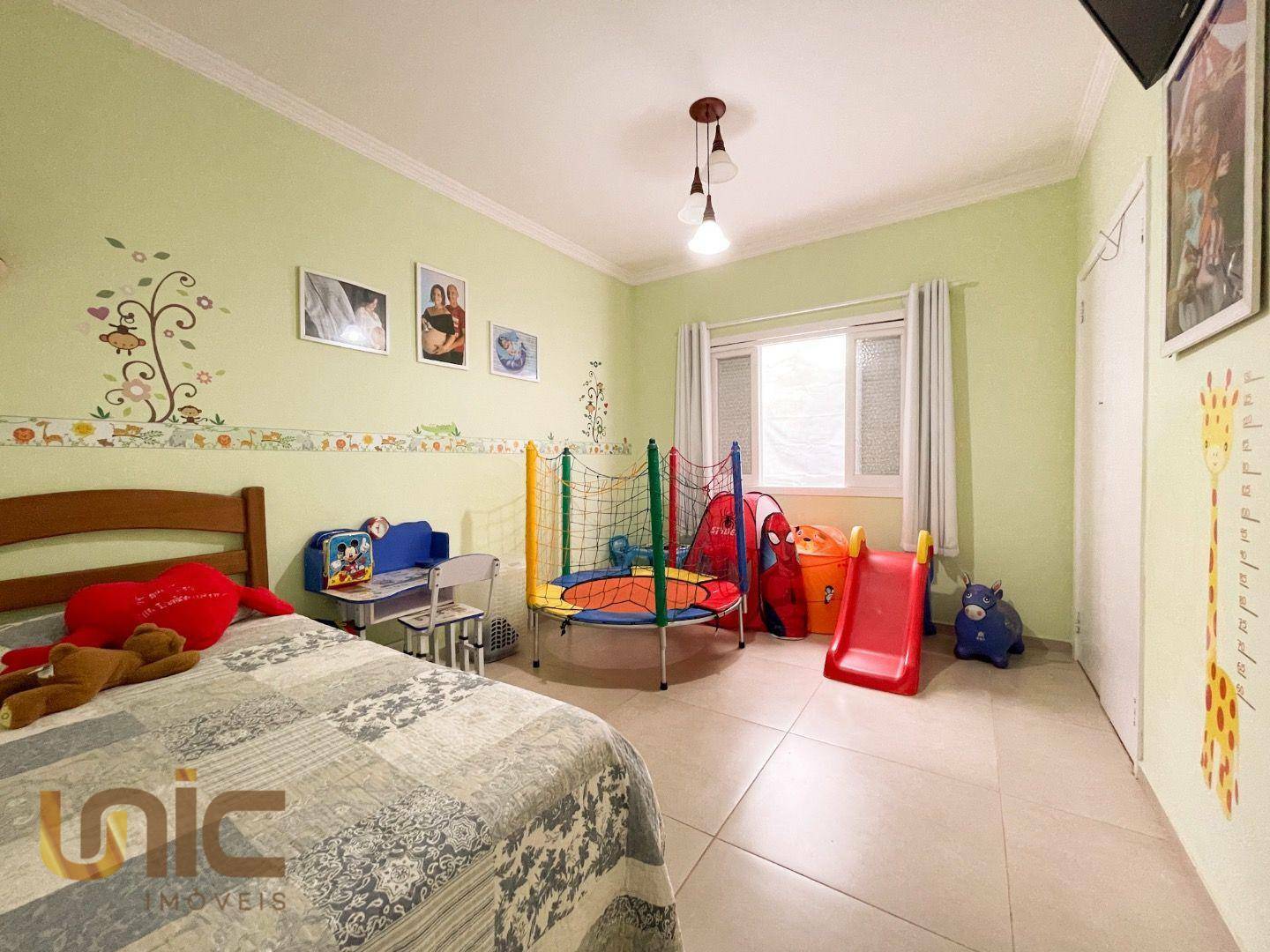 Casa à venda com 3 quartos, 196m² - Foto 13