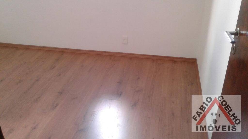 Apartamento à venda com 2 quartos, 55m² - Foto 4