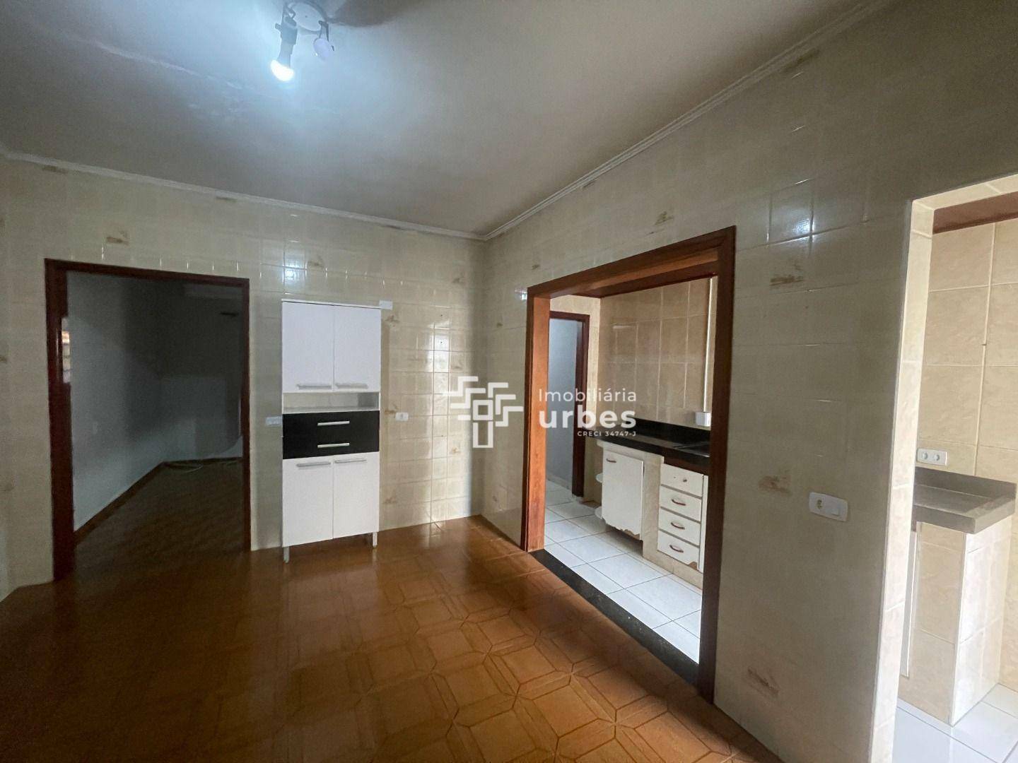 Casa à venda com 2 quartos, 90m² - Foto 5