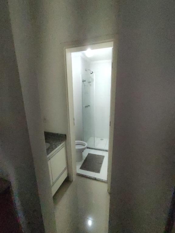 Apartamento para alugar com 1 quarto, 42m² - Foto 7