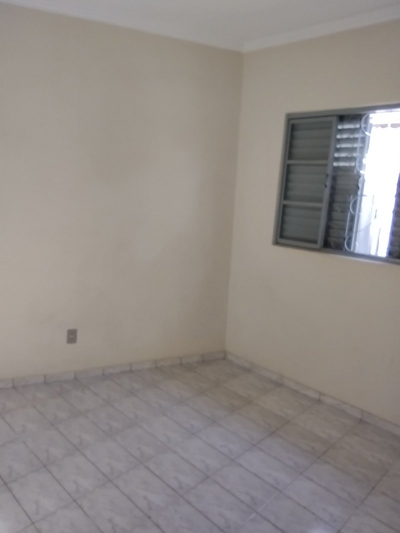 Casa à venda com 2 quartos, 125m² - Foto 11