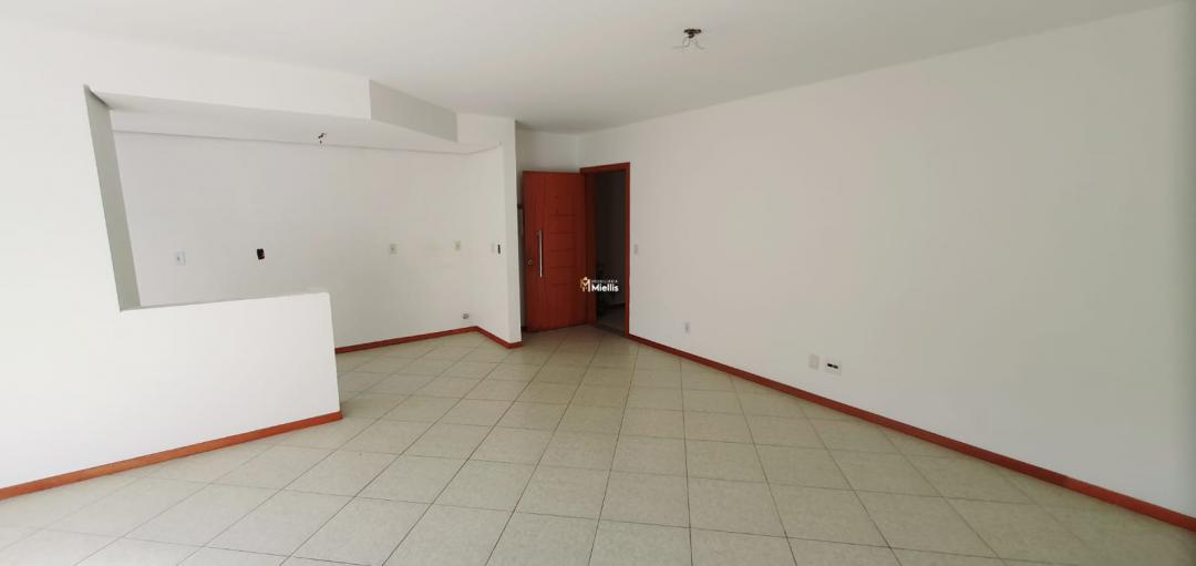 Apartamento à venda com 2 quartos, 67m² - Foto 11