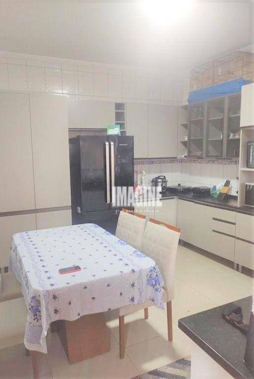 Sobrado à venda com 3 quartos, 300m² - Foto 4