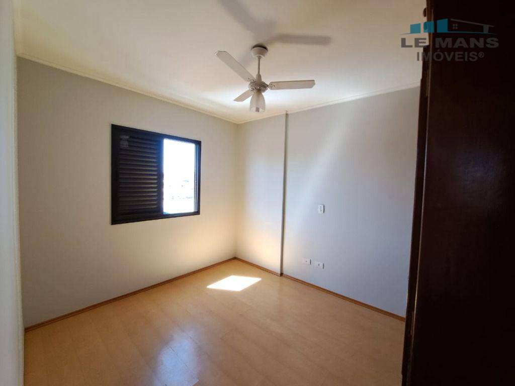 Apartamento à venda com 3 quartos, 75m² - Foto 14