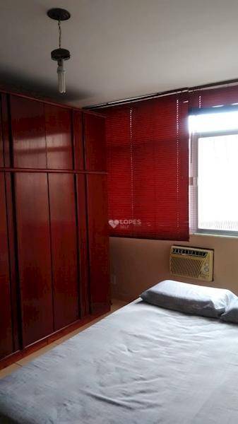 Apartamento à venda com 2 quartos, 65m² - Foto 4