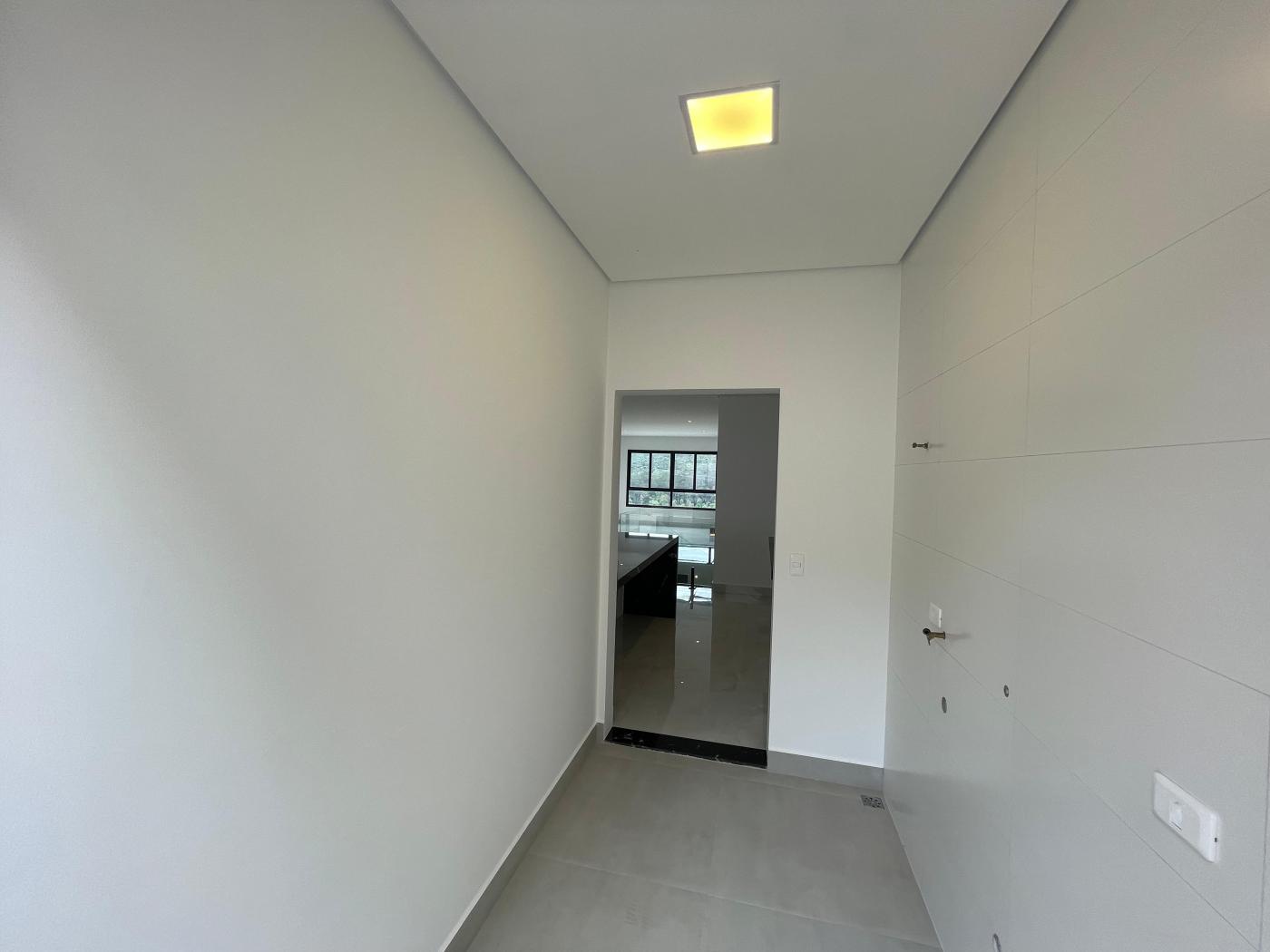 Casa à venda com 3 quartos, 227m² - Foto 25