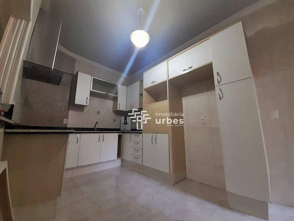 Casa à venda com 2 quartos, 129m² - Foto 12