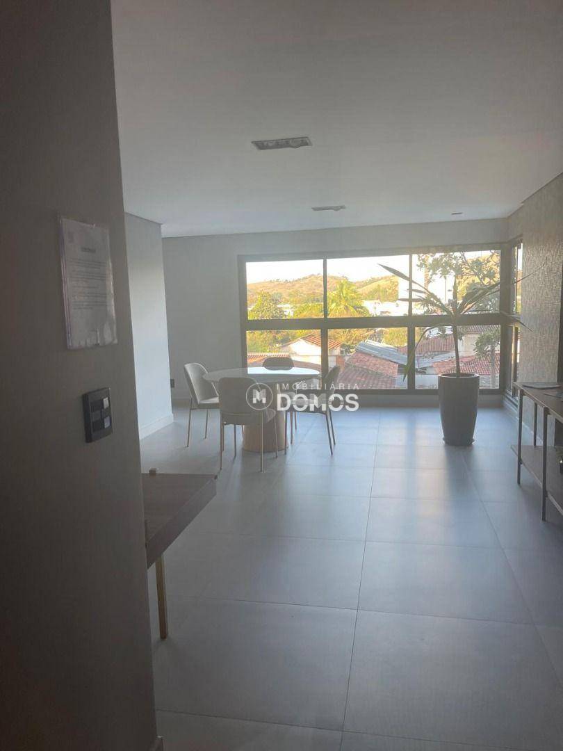 Apartamento para alugar com 2 quartos, 73m² - Foto 10