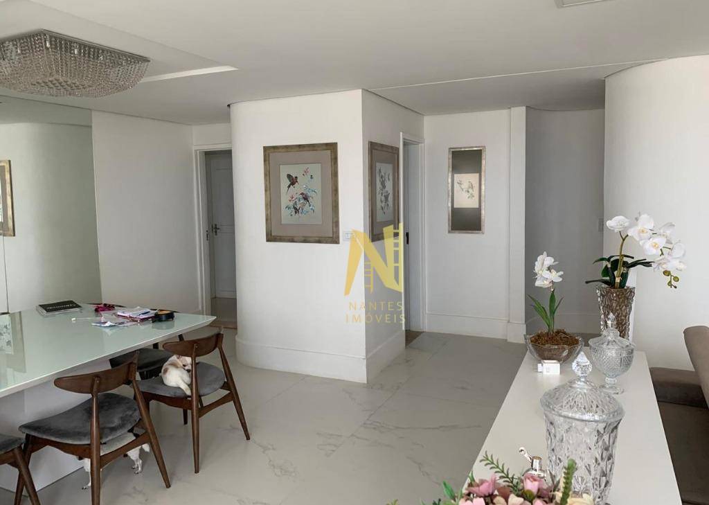 Apartamento à venda com 4 quartos, 367m² - Foto 3