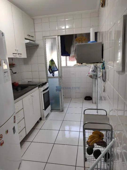 Apartamento à venda com 2 quartos, 57m² - Foto 3