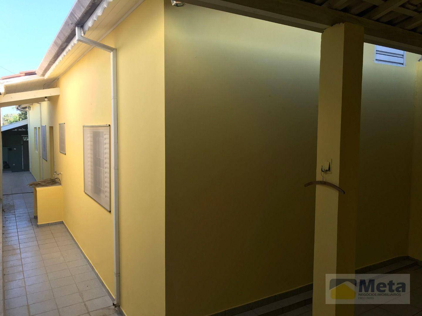 Casa para alugar com 2 quartos, 87m² - Foto 11