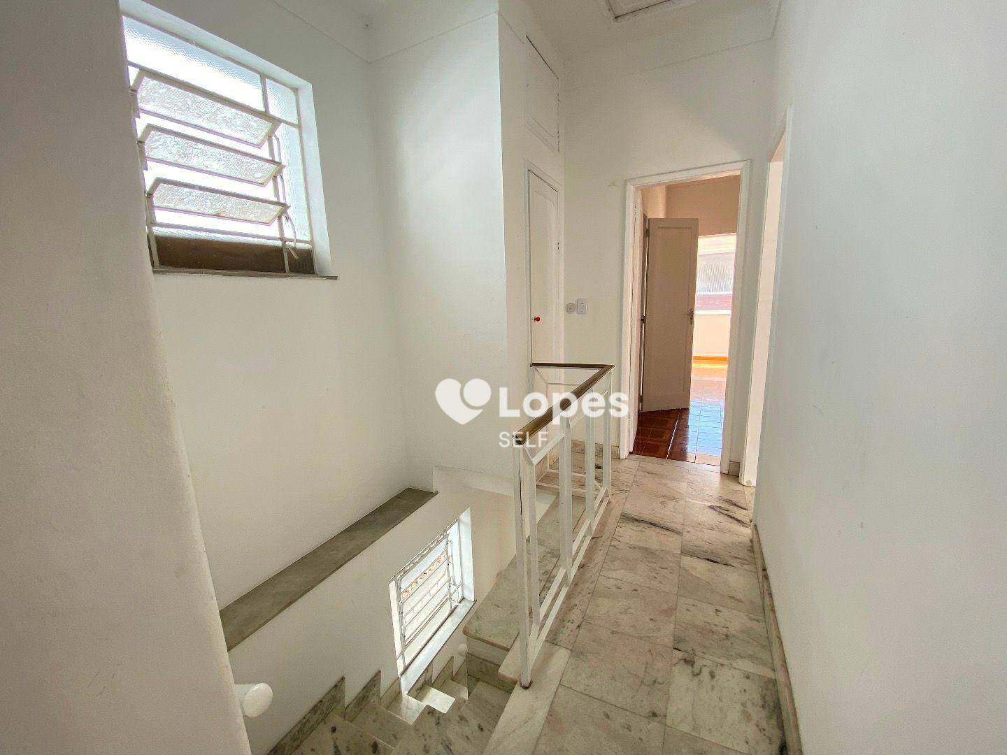 Casa à venda com 7 quartos, 266M2 - Foto 14