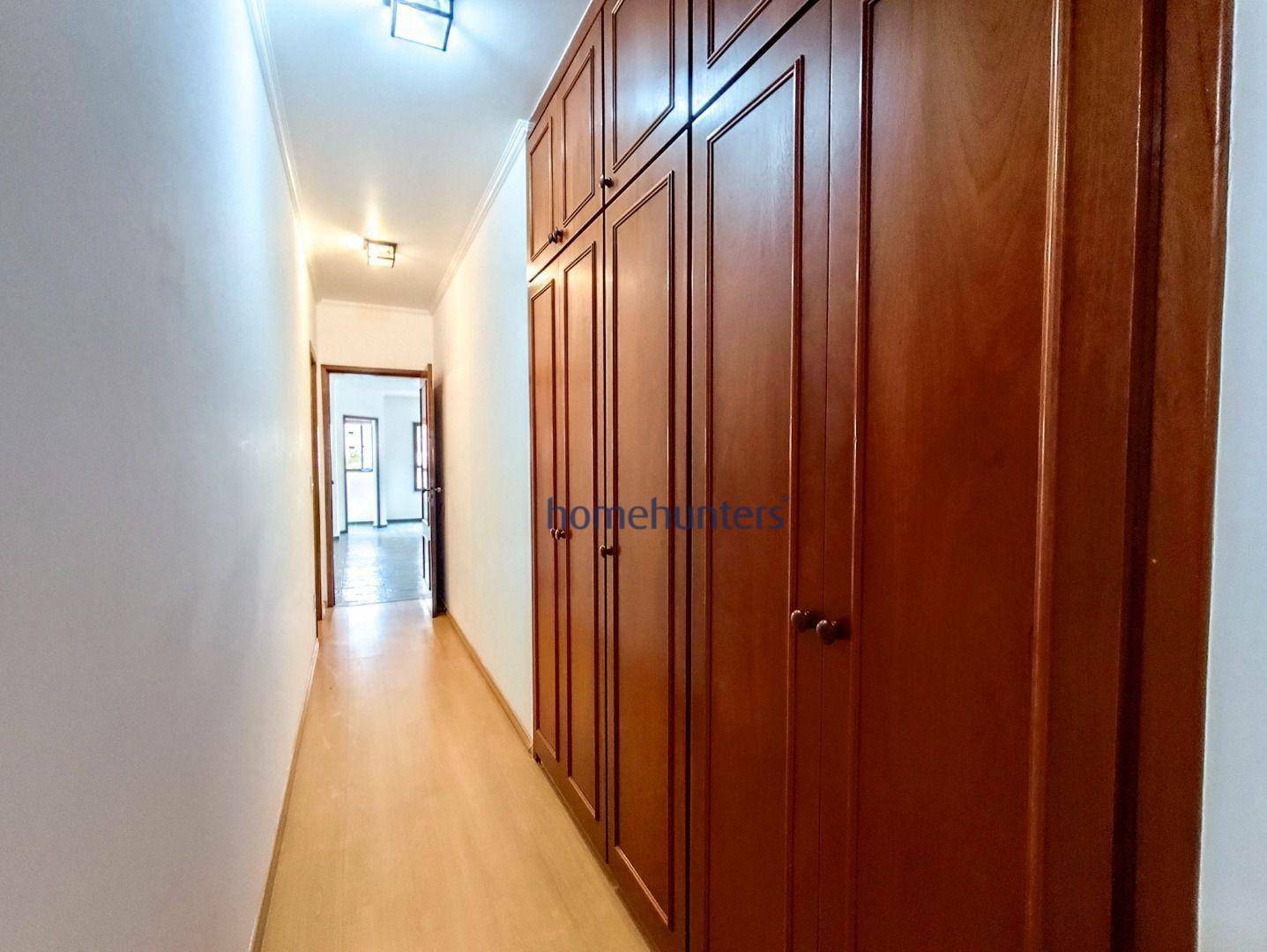 Apartamento para alugar com 3 quartos, 160m² - Foto 12