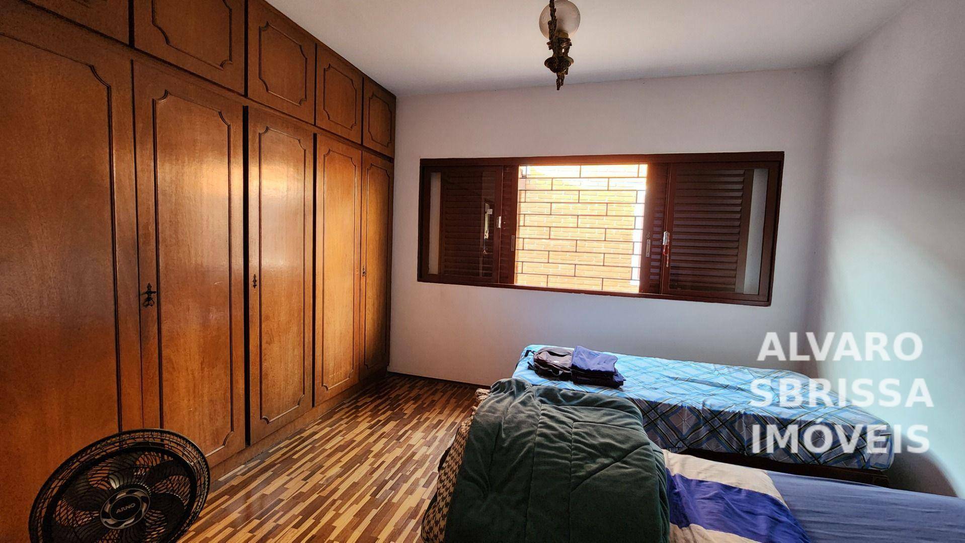 Casa à venda com 3 quartos, 190m² - Foto 6