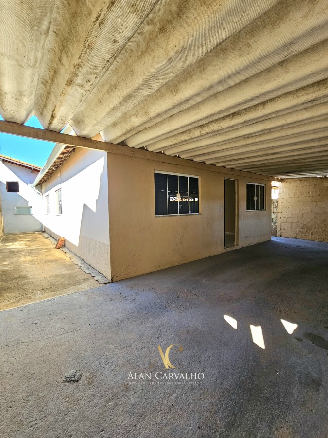 Casa à venda com 5 quartos, 300m² - Foto 4