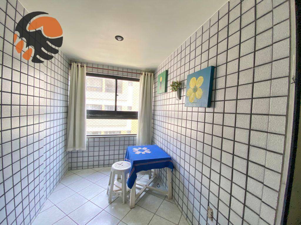 Apartamento à venda com 2 quartos, 75m² - Foto 4