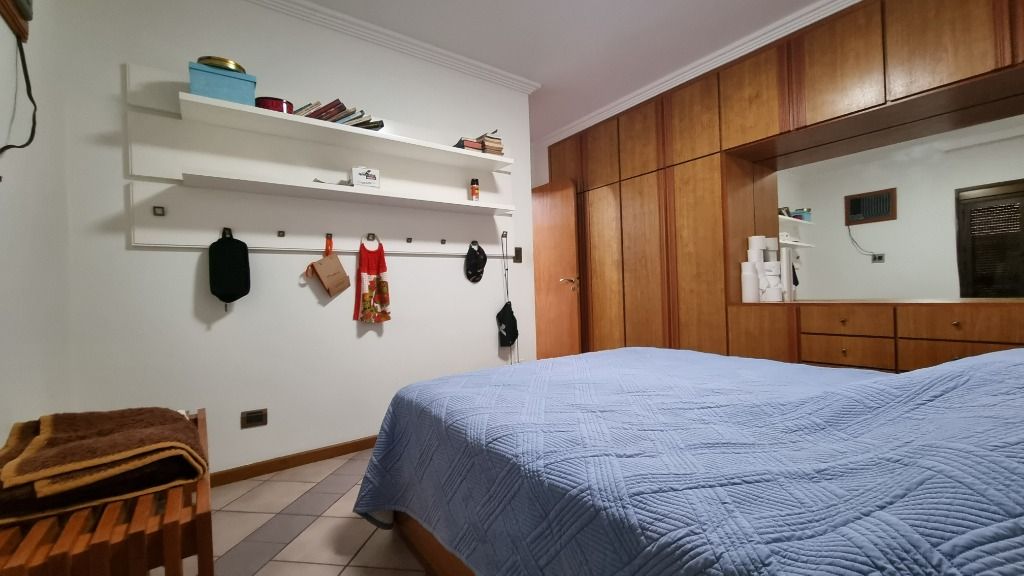 Apartamento à venda com 3 quartos, 130m² - Foto 11