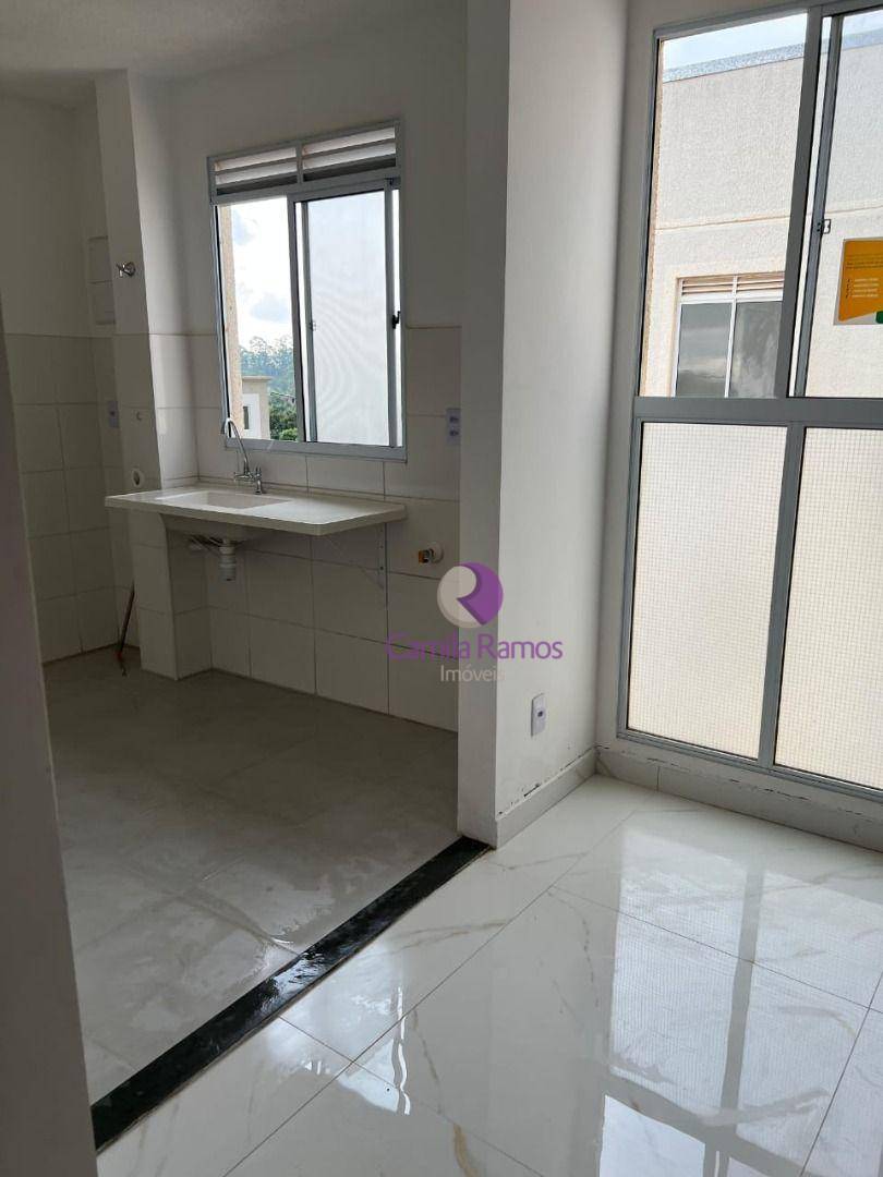 Apartamento para alugar com 2 quartos, 40m² - Foto 6