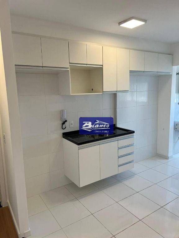 Apartamento para alugar com 2 quartos, 58m² - Foto 3