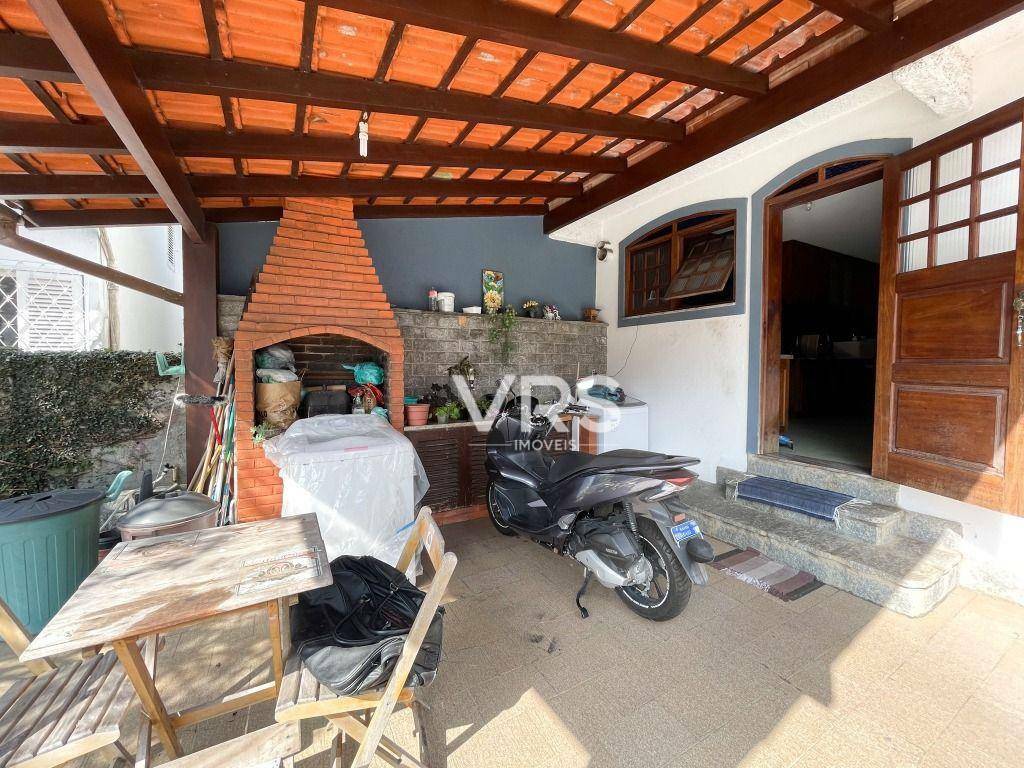 Casa à venda com 3 quartos, 238m² - Foto 6