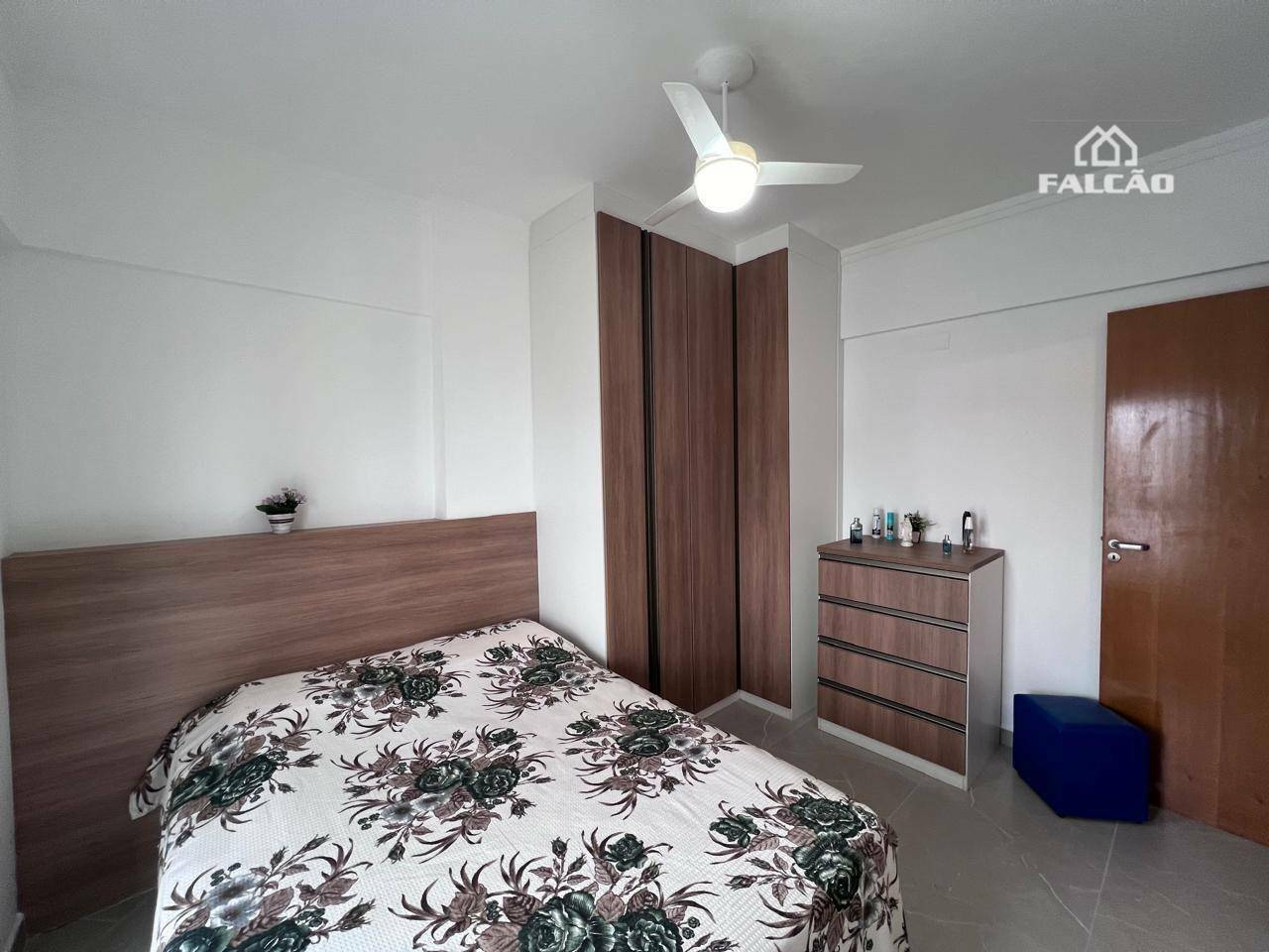 Apartamento à venda com 2 quartos, 70m² - Foto 10