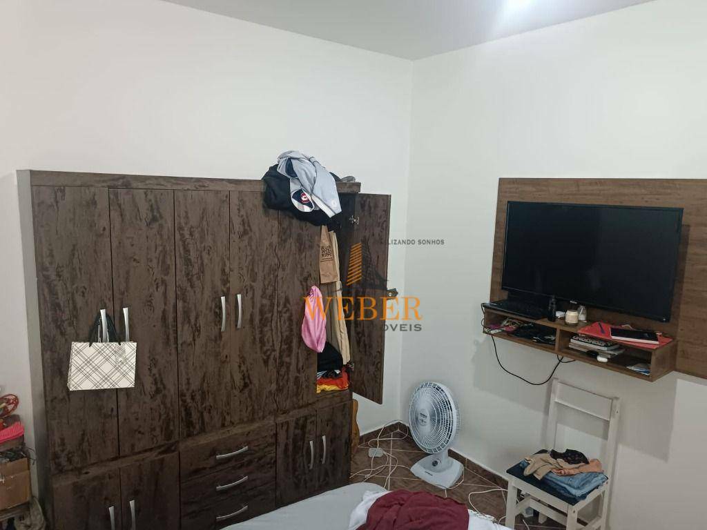 Sobrado à venda com 4 quartos, 200m² - Foto 11