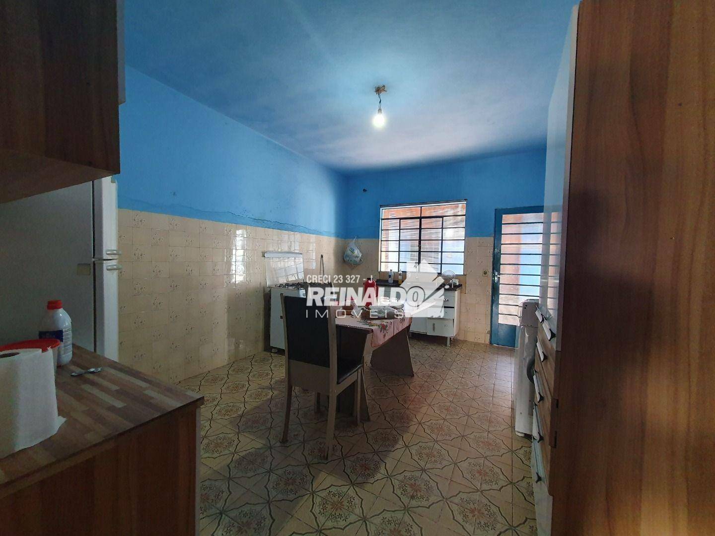 Casa à venda com 9 quartos, 474m² - Foto 1