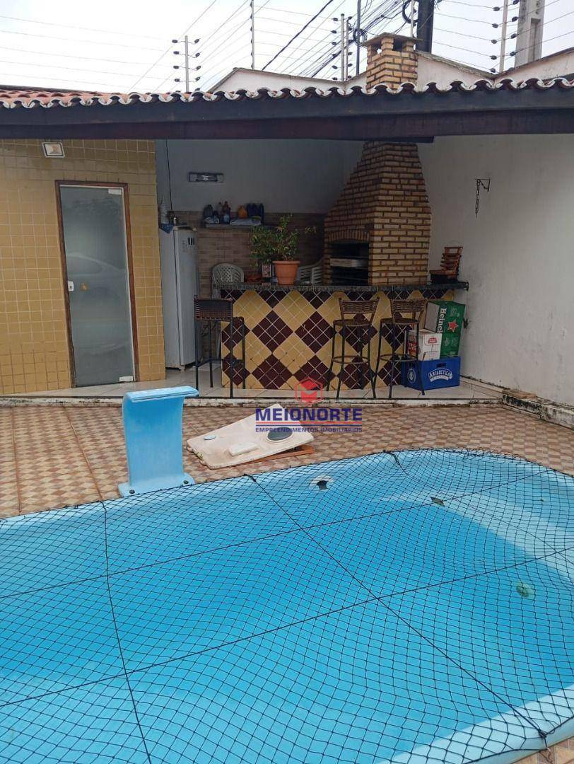 Casa à venda com 4 quartos, 250m² - Foto 6