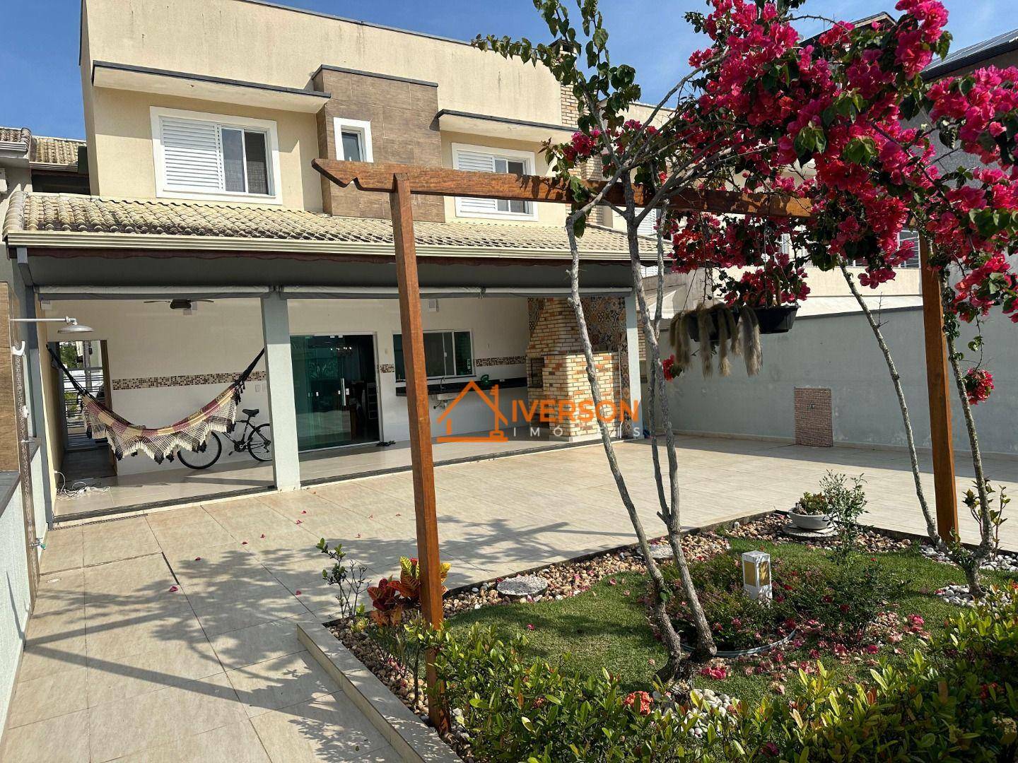 Sobrado, 3 quartos, 189 m² - Foto 2