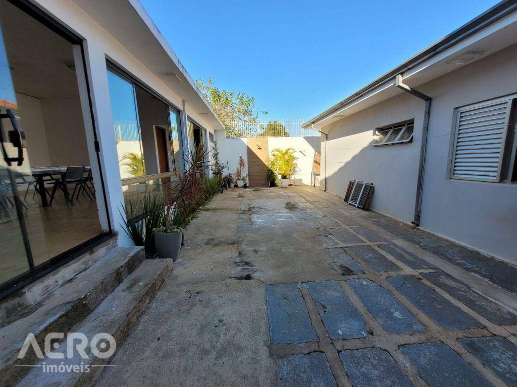 Casa à venda com 3 quartos, 263m² - Foto 43